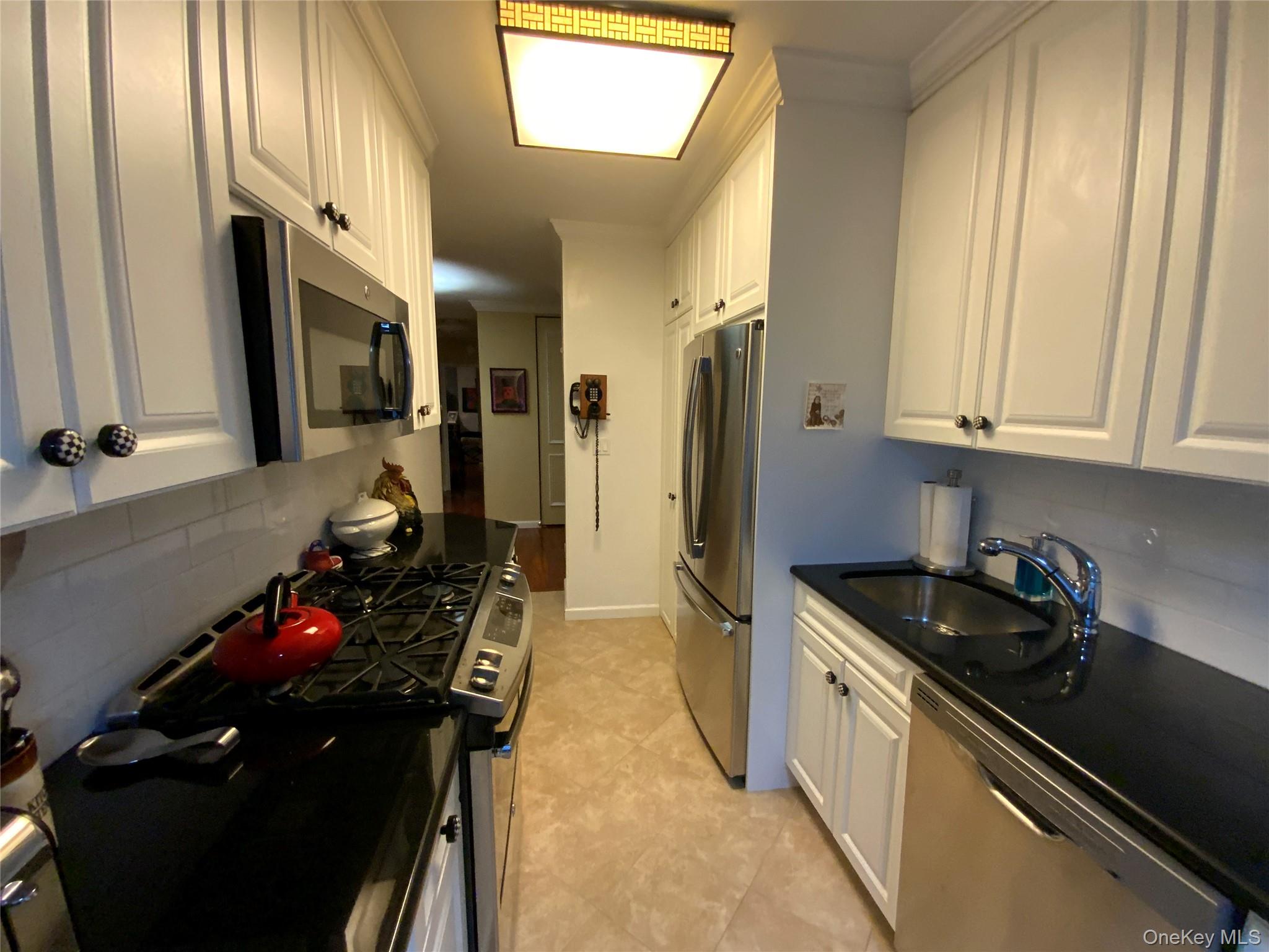 #18 photo, 26910 Grand Central Parkway, Floral Park , NY 11005