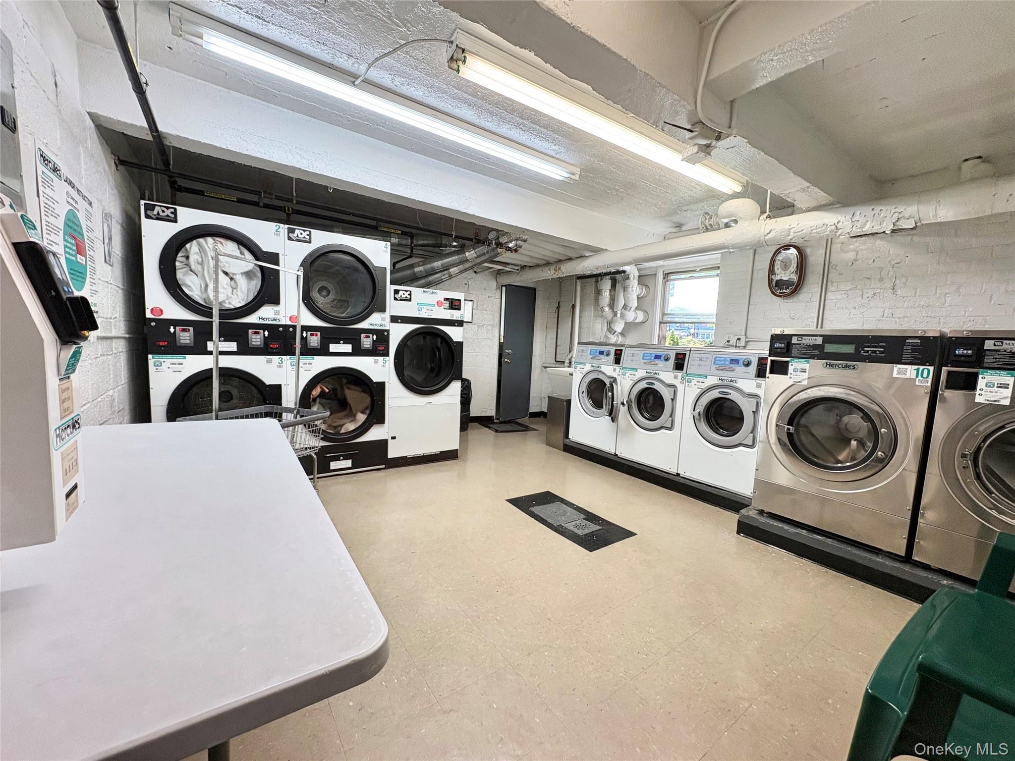 #11 photo, 63-61 Yellowstone Boulevard, 皇后區 Forest Hills , NY 11375