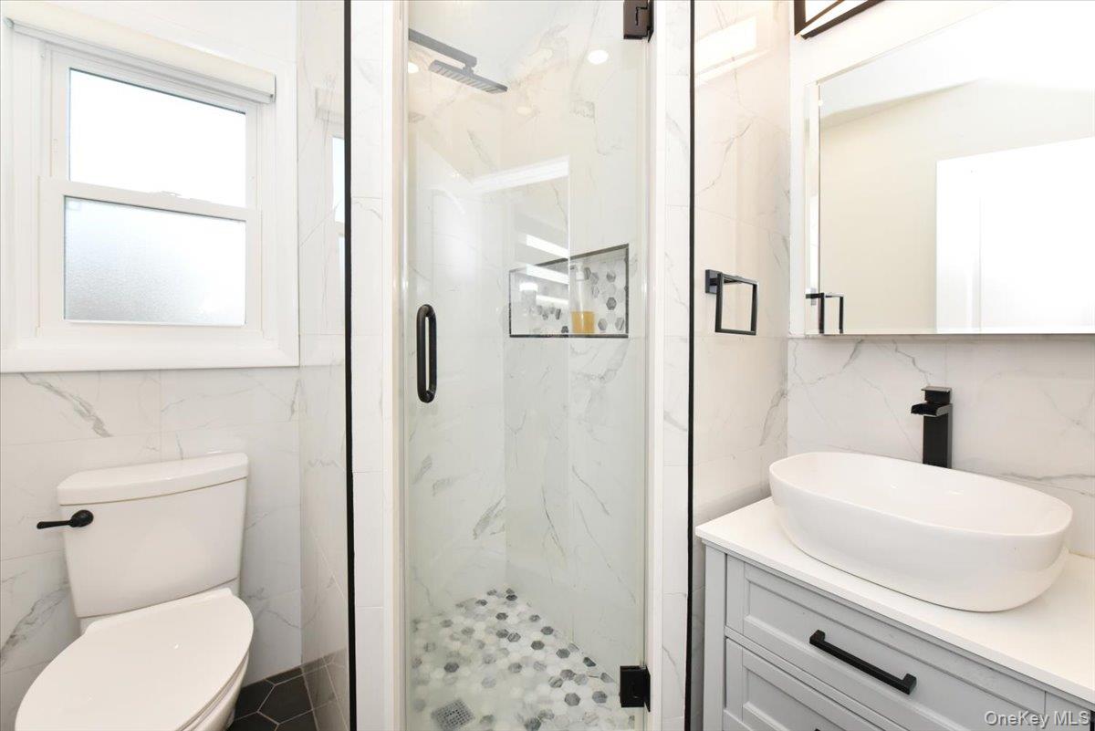 #14 photo, 1510 Rica Place, Нассау ‖ Valley Stream , NY 11580