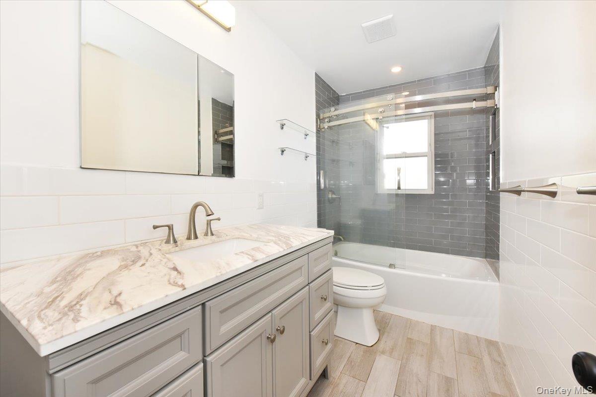 #17 photo, 1510 Rica Place, Нассау ‖ Valley Stream , NY 11580