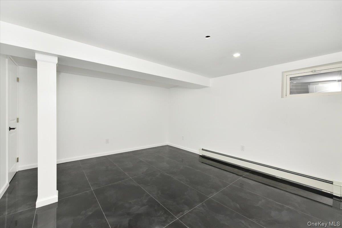 #20 photo, 1510 Rica Place, Нассау ‖ Valley Stream , NY 11580