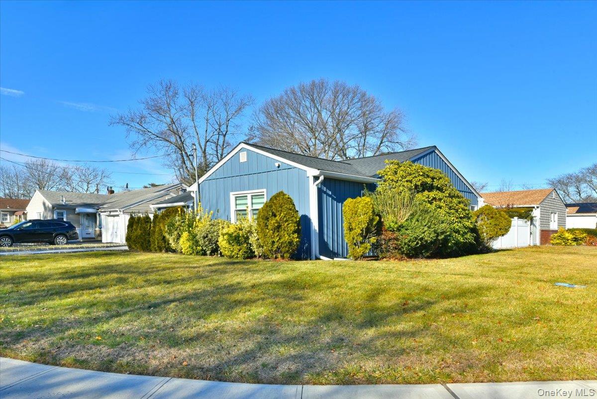 #3 photo, 1510 Rica Place, Нассау ‖ Valley Stream , NY 11580