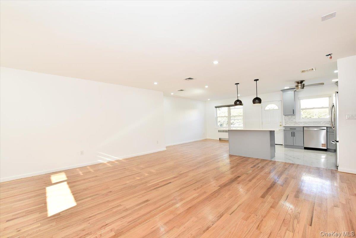 #7 photo, 1510 Rica Place, Нассау ‖ Valley Stream , NY 11580