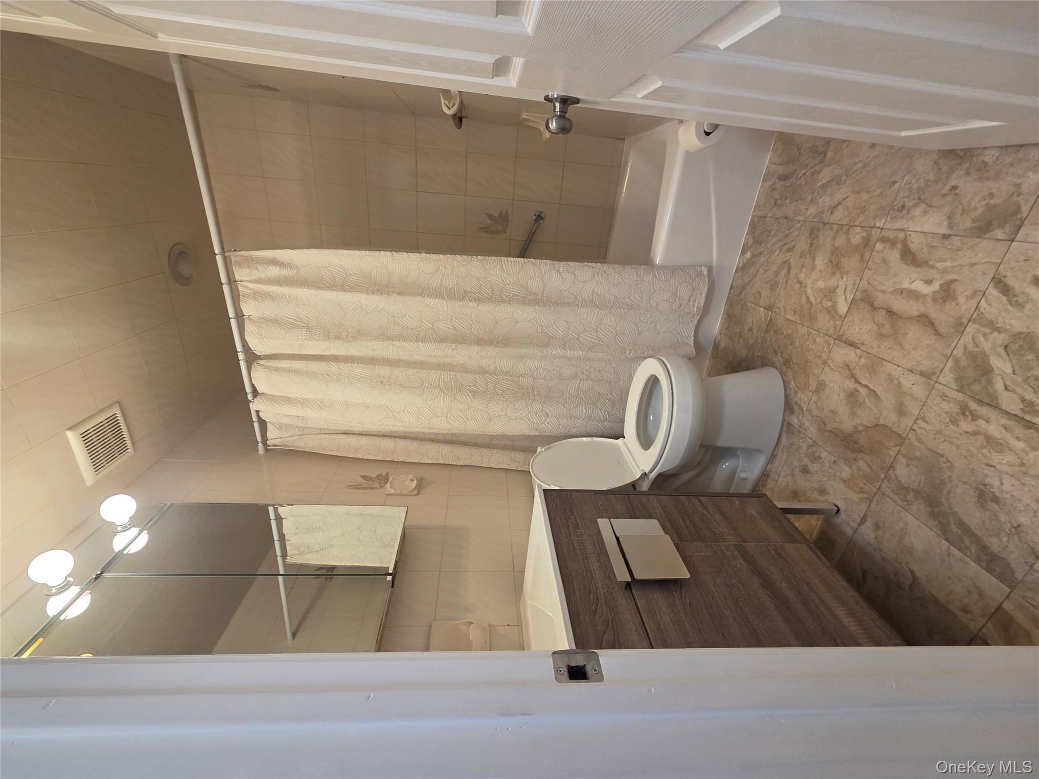 #3 photo, 9 Court Street, Elmont , NY 11003