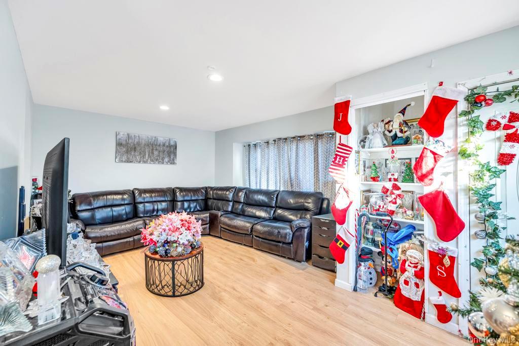 #12 photo, 622 Wyngate Drive, Valley Stream , NY 11580