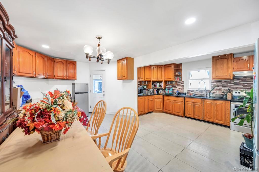 #15 photo, 622 Wyngate Drive, Valley Stream , NY 11580