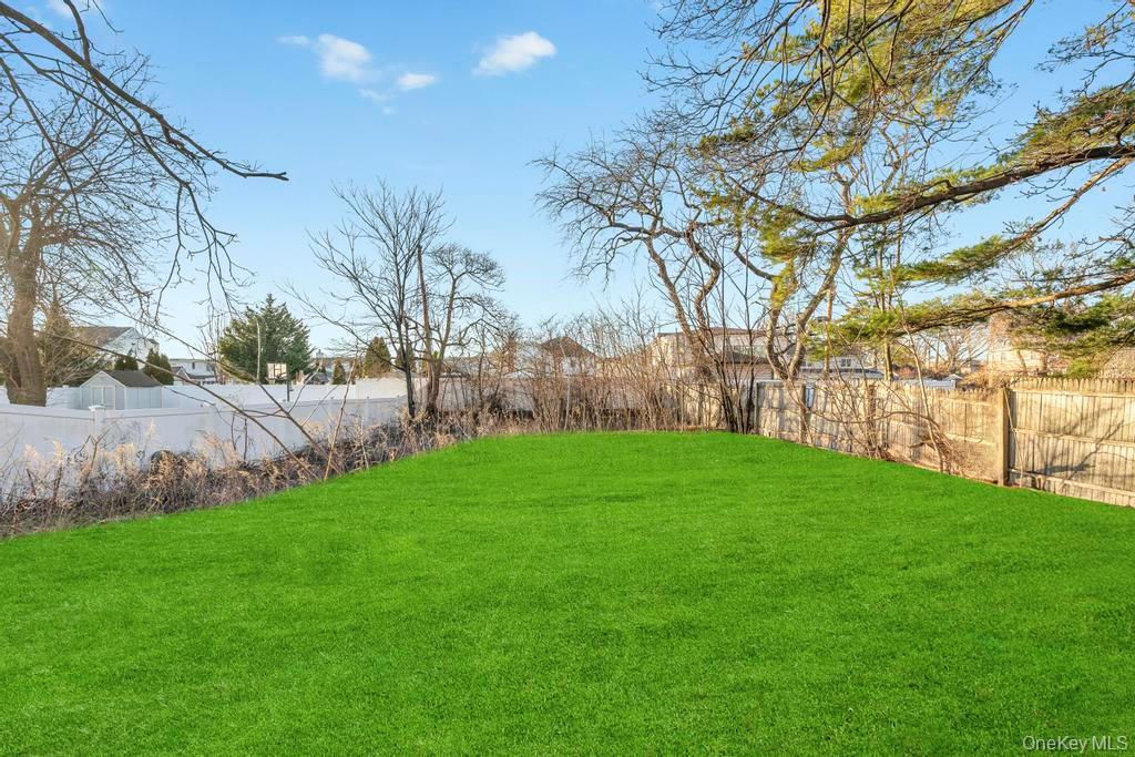 #7 photo, 622 Wyngate Drive, Valley Stream , NY 11580