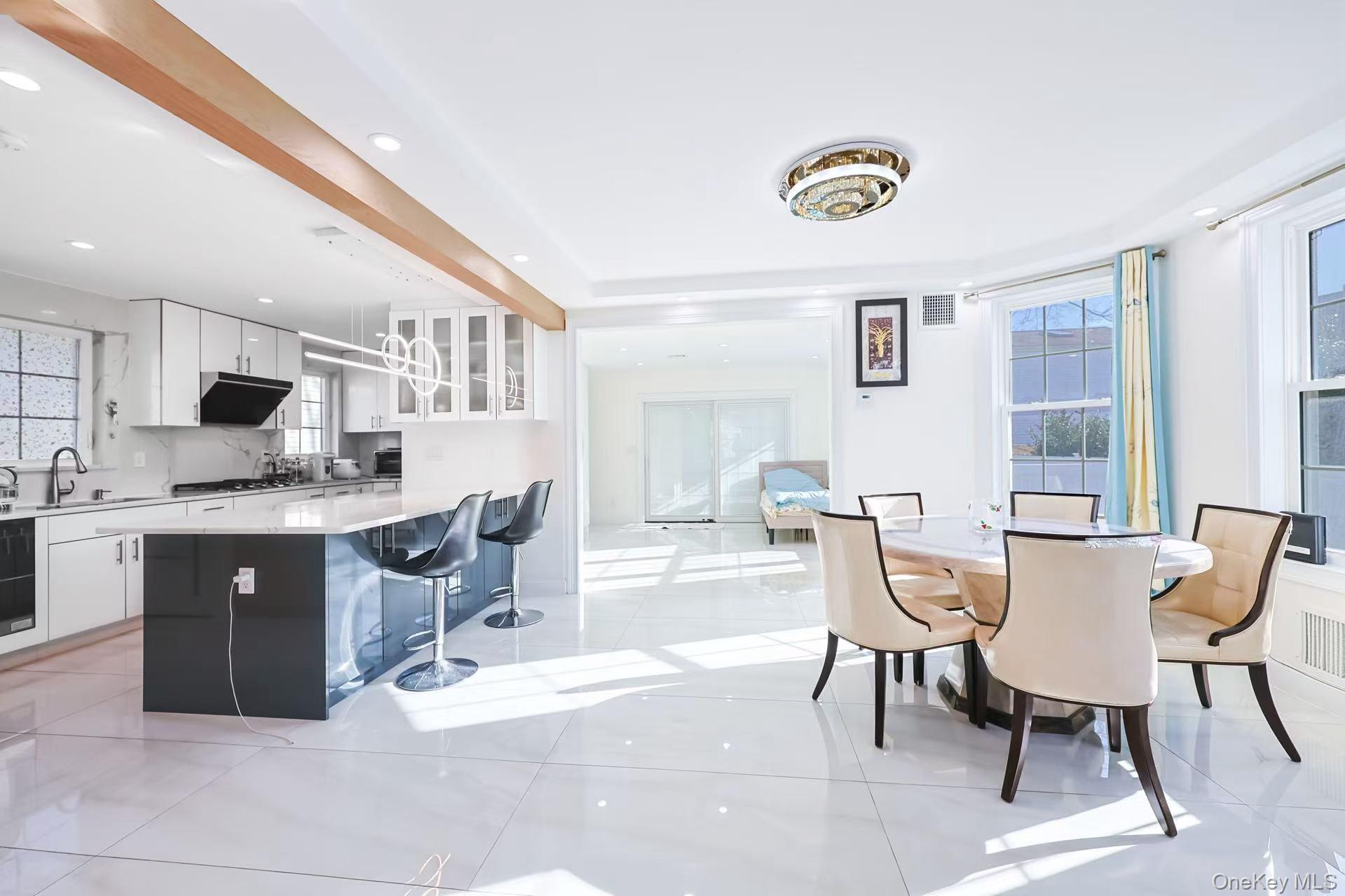 #11 photo, 110 Melrose Avenue, Нассау ‖ East Rockaway , NY 11518