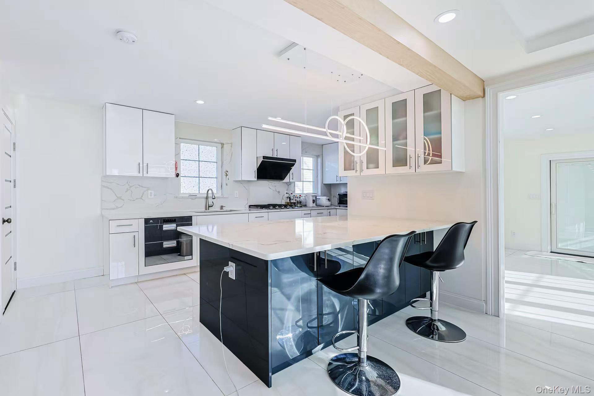 #4 photo, 110 Melrose Avenue, Нассау ‖ East Rockaway , NY 11518