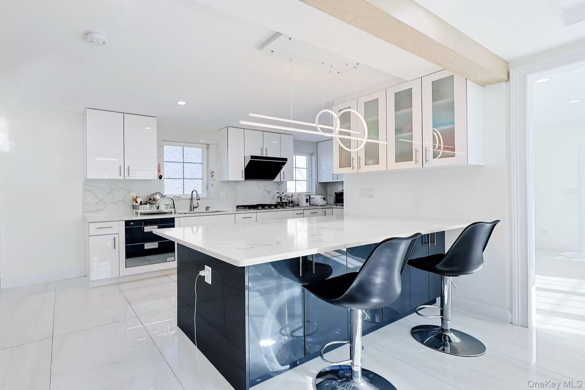 #5 photo, 110 Melrose Avenue, Нассау ‖ East Rockaway , NY 11518