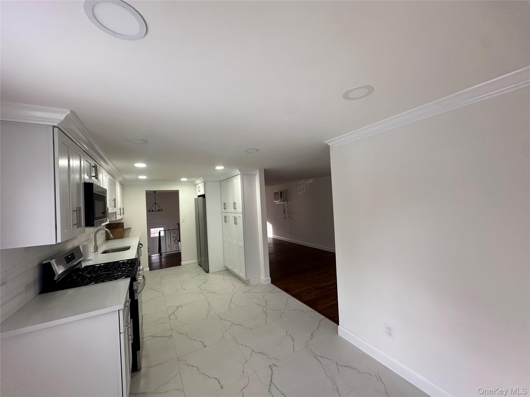 #8 photo, Selden, Selden , NY 11784