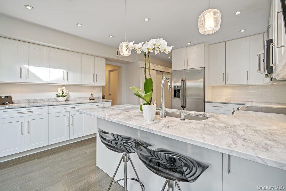 #1 photo, 230 Hamlet Drive, Нассау ‖ Jericho , NY 11753