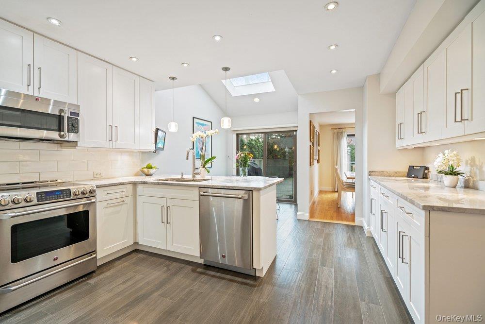 #15 photo, 230 Hamlet Drive, Нассау ‖ Jericho , NY 11753