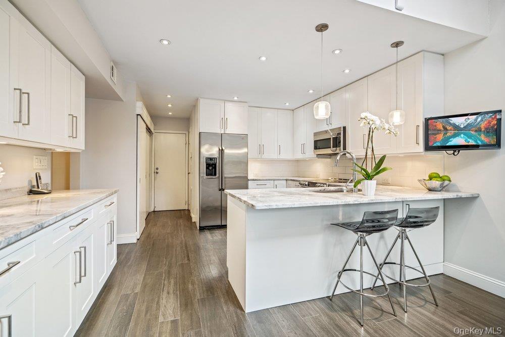 #2 photo, 230 Hamlet Drive, Нассау ‖ Jericho , NY 11753