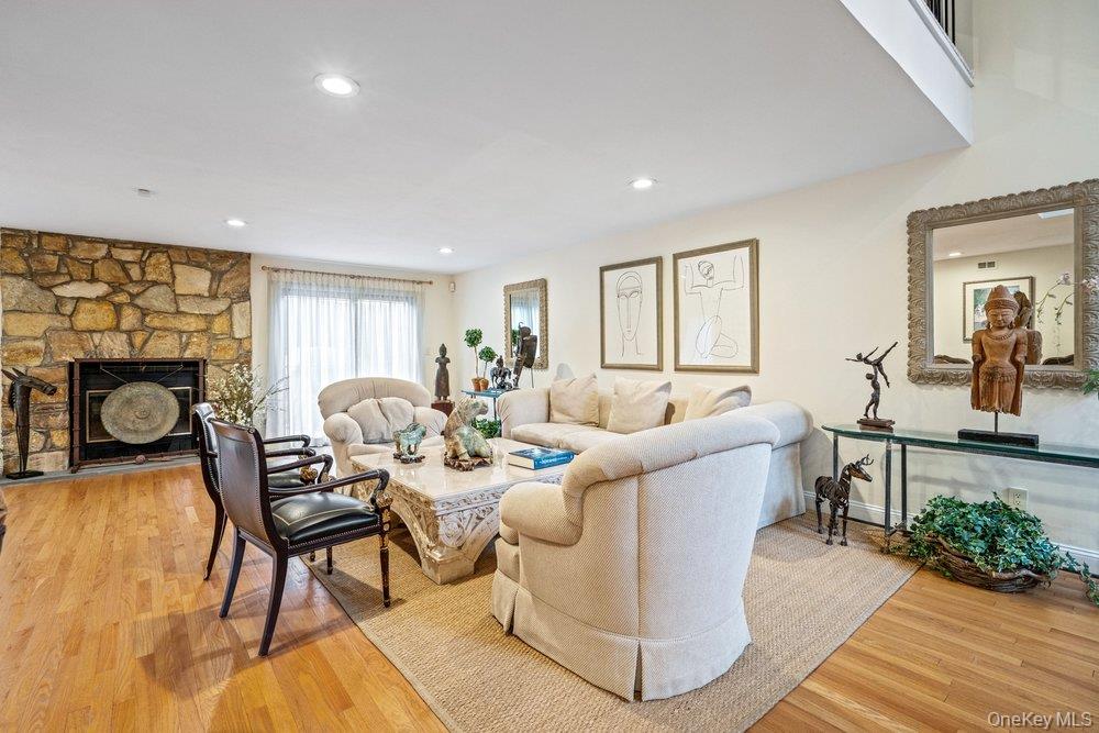 #5 photo, 230 Hamlet Drive, Нассау ‖ Jericho , NY 11753