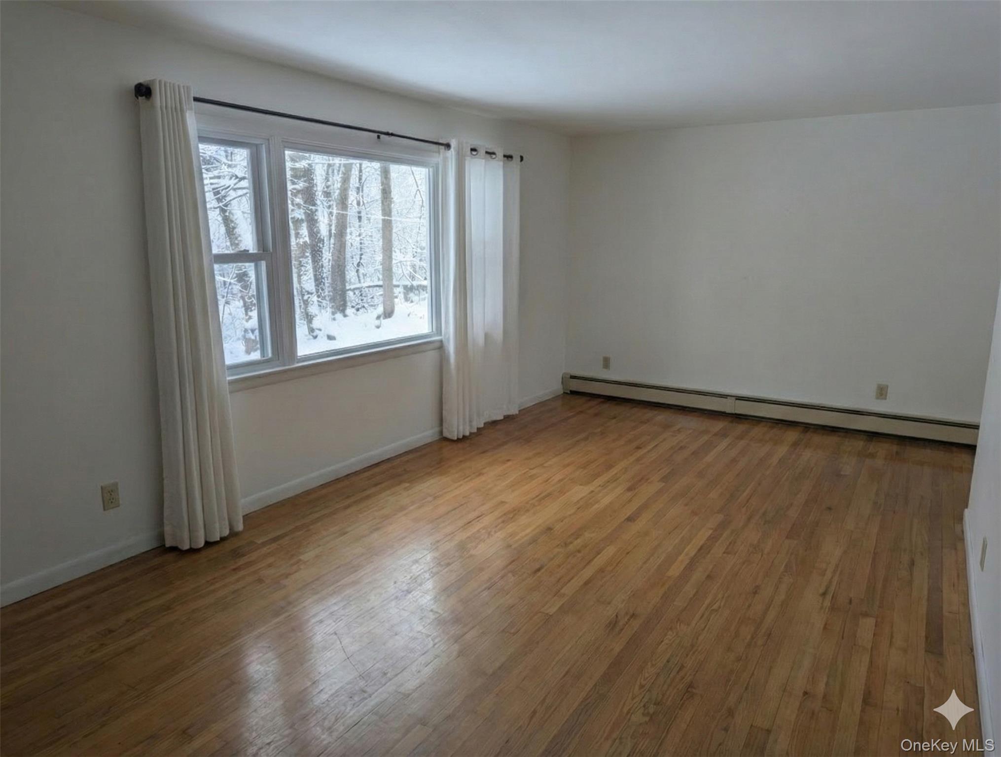 #4 photo, 7 Brookland Farm Road, Poughkeepsie , NY 12601