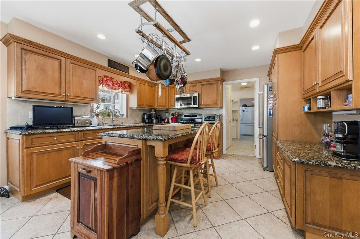 #7 photo, 15 Lake Gilead Road, Carmel , NY 10512