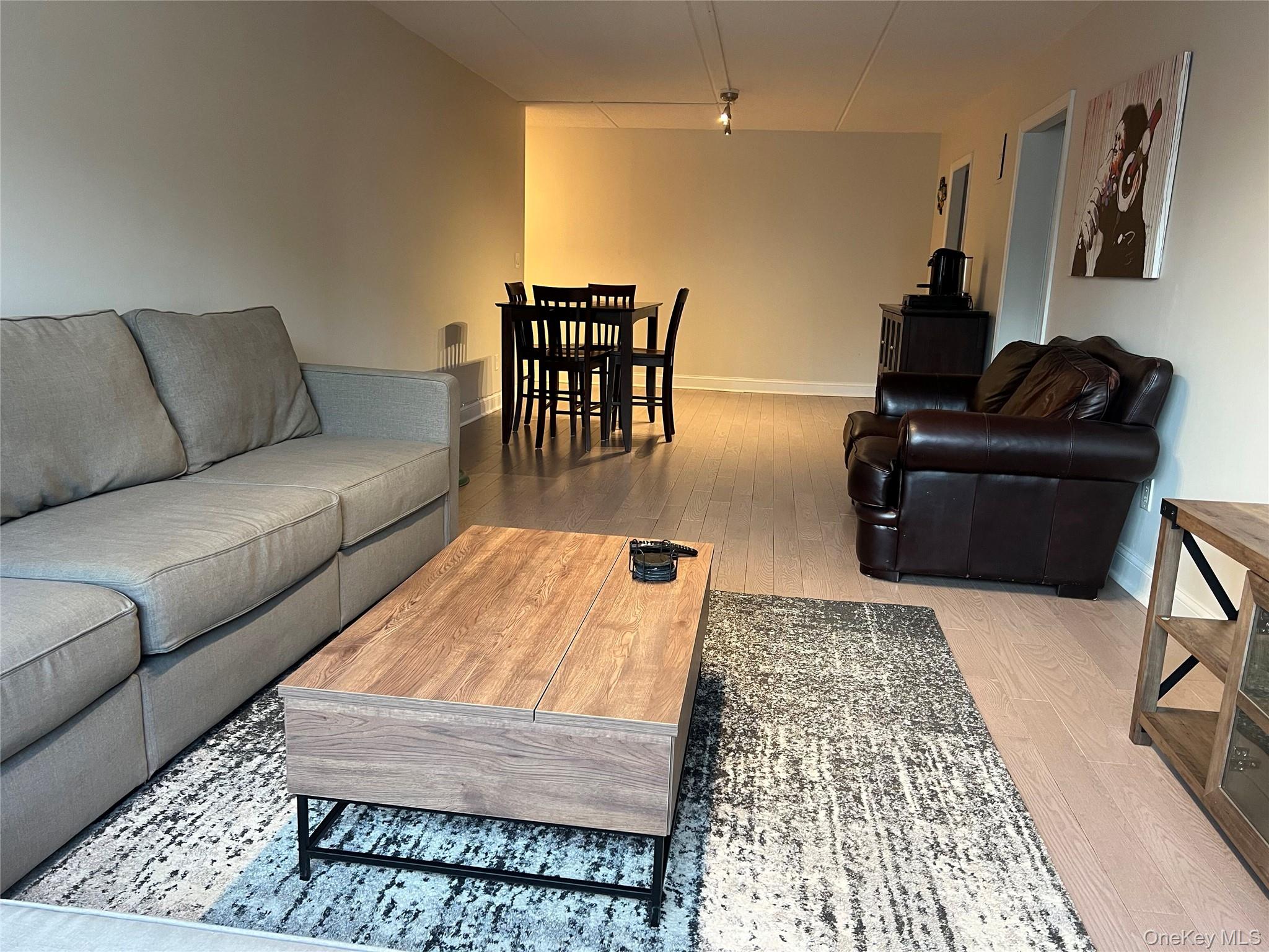 #2 photo, 4 Consulate Drive, Tuckahoe , NY 10707