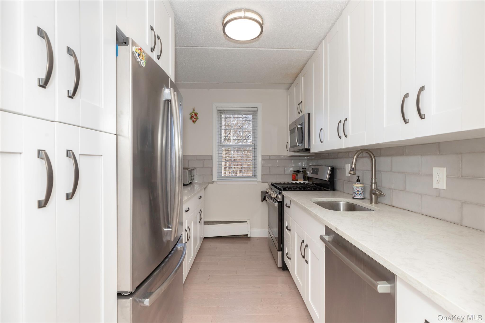 #9 photo, 4 Consulate Drive, Tuckahoe , NY 10707