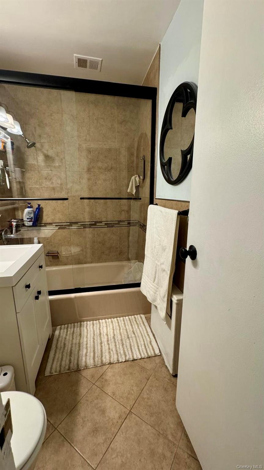 #11 photo, 25 Trinity Place, New Rochelle , NY 10805