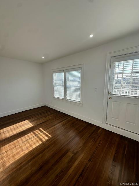 #10 photo, 661 E Olive Street, नासाउ काउंटी Long Beach , NY 11561