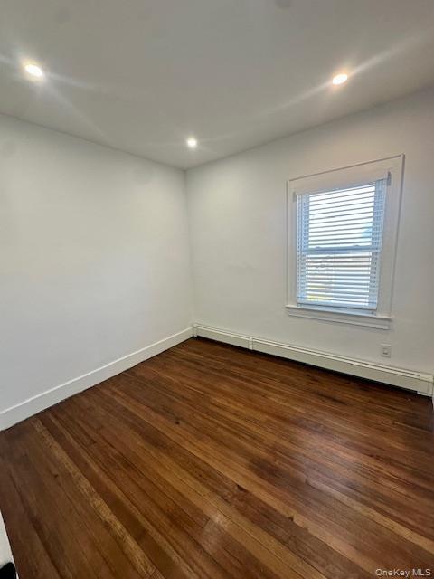 #14 photo, 661 E Olive Street, नासाउ काउंटी Long Beach , NY 11561