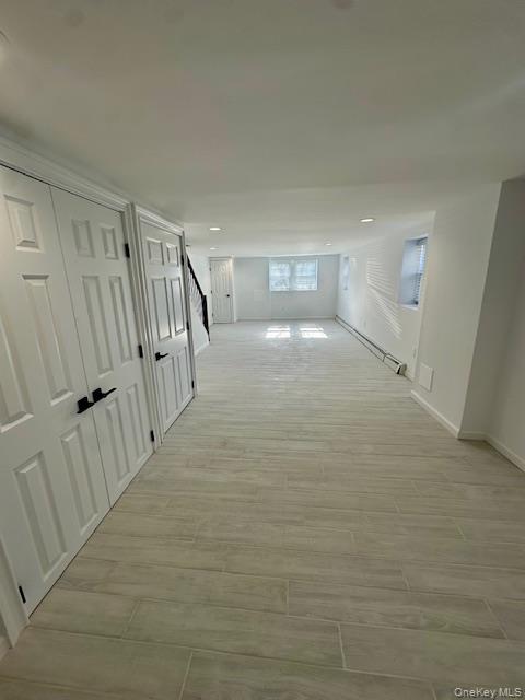 #17 photo, 661 E Olive Street, नासाउ काउंटी Long Beach , NY 11561