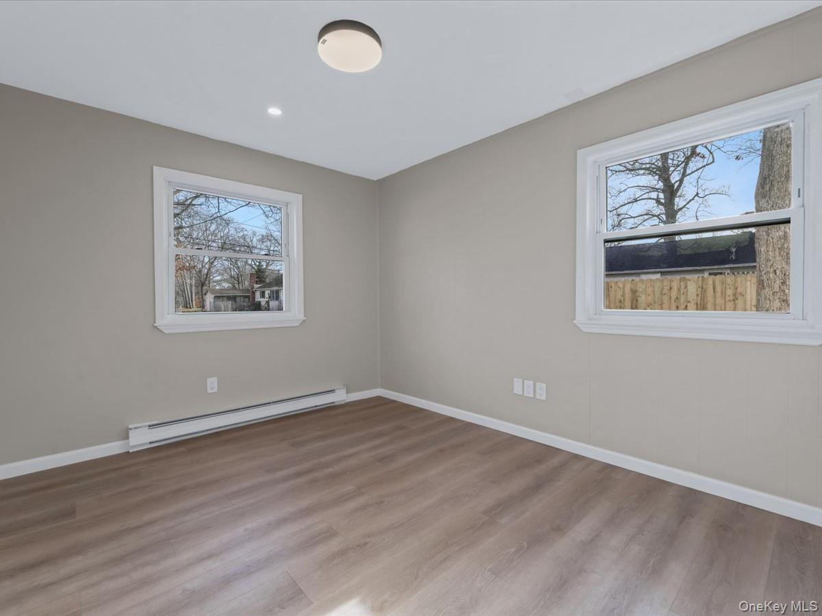 #12 photo, 38 Midland Avenue, 東長島 Mastic , NY 11950