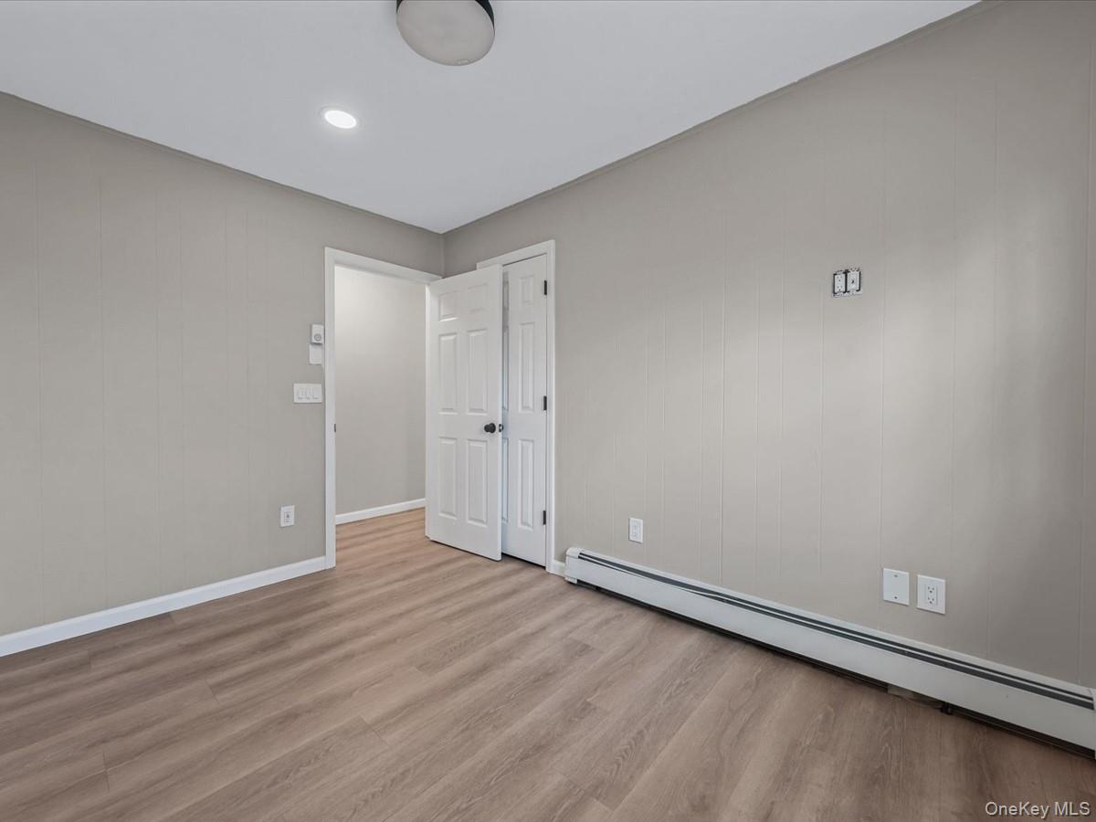 #17 photo, 38 Midland Avenue, 東長島 Mastic , NY 11950