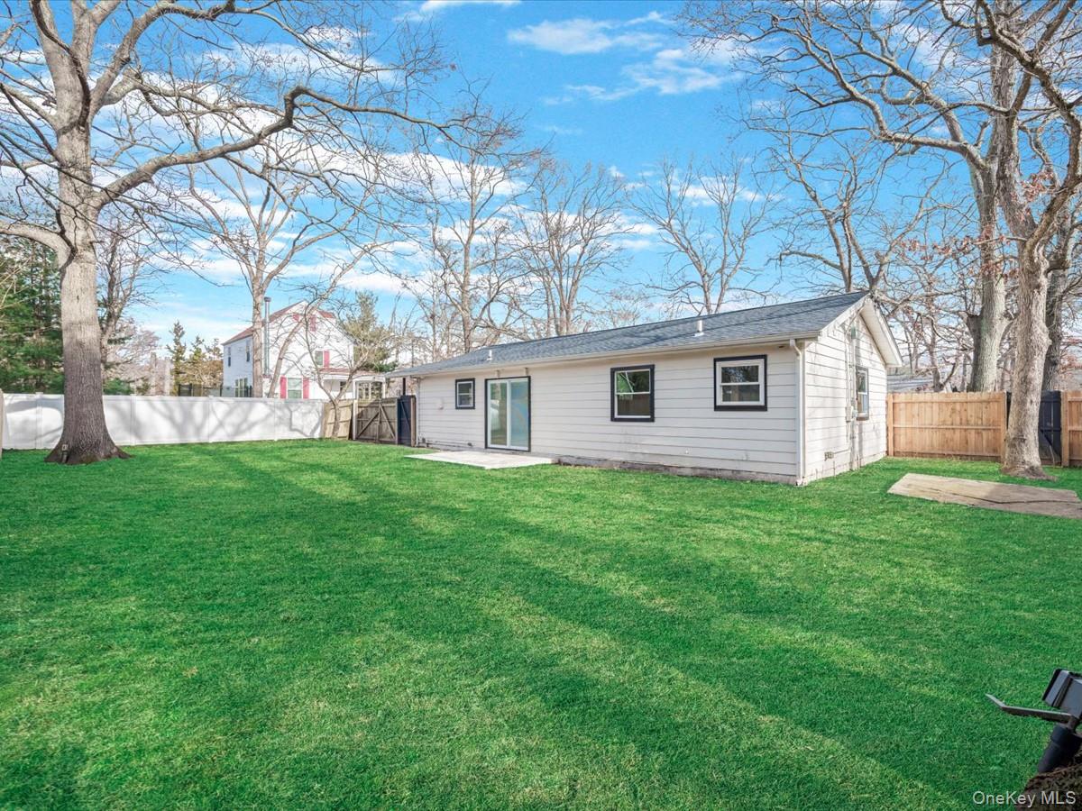 #19 photo, 38 Midland Avenue, 東長島 Mastic , NY 11950