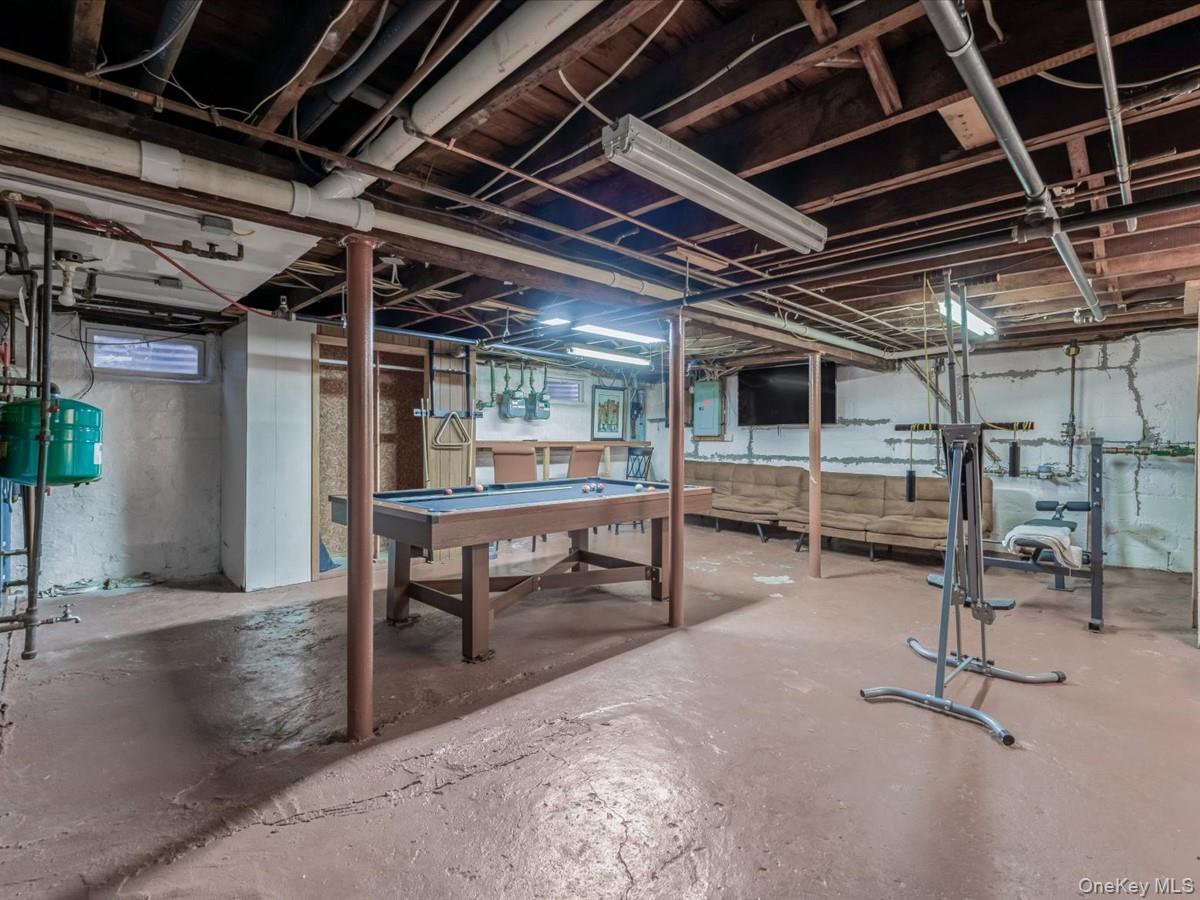 #13 photo, 618 Jennings Avenue, Нассау ‖ West Hempstead , NY 11552