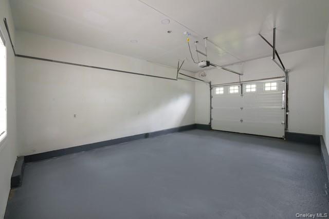 #10 photo, 146 Montauk Highway, Westhampton , NY 11977