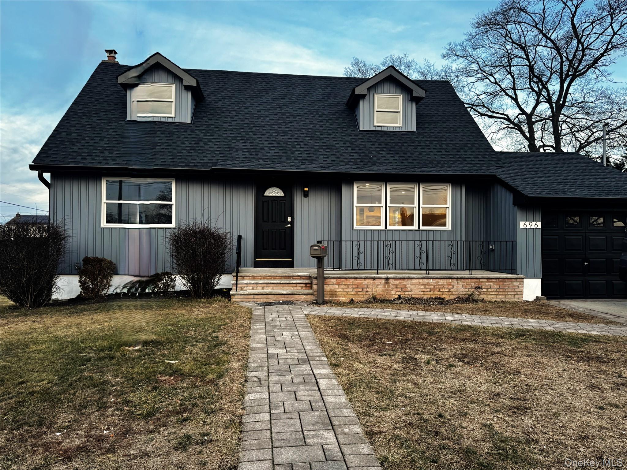 #2 photo, 696 N Delaware Avenue, سوفولك Lindenhurst , NY 11757