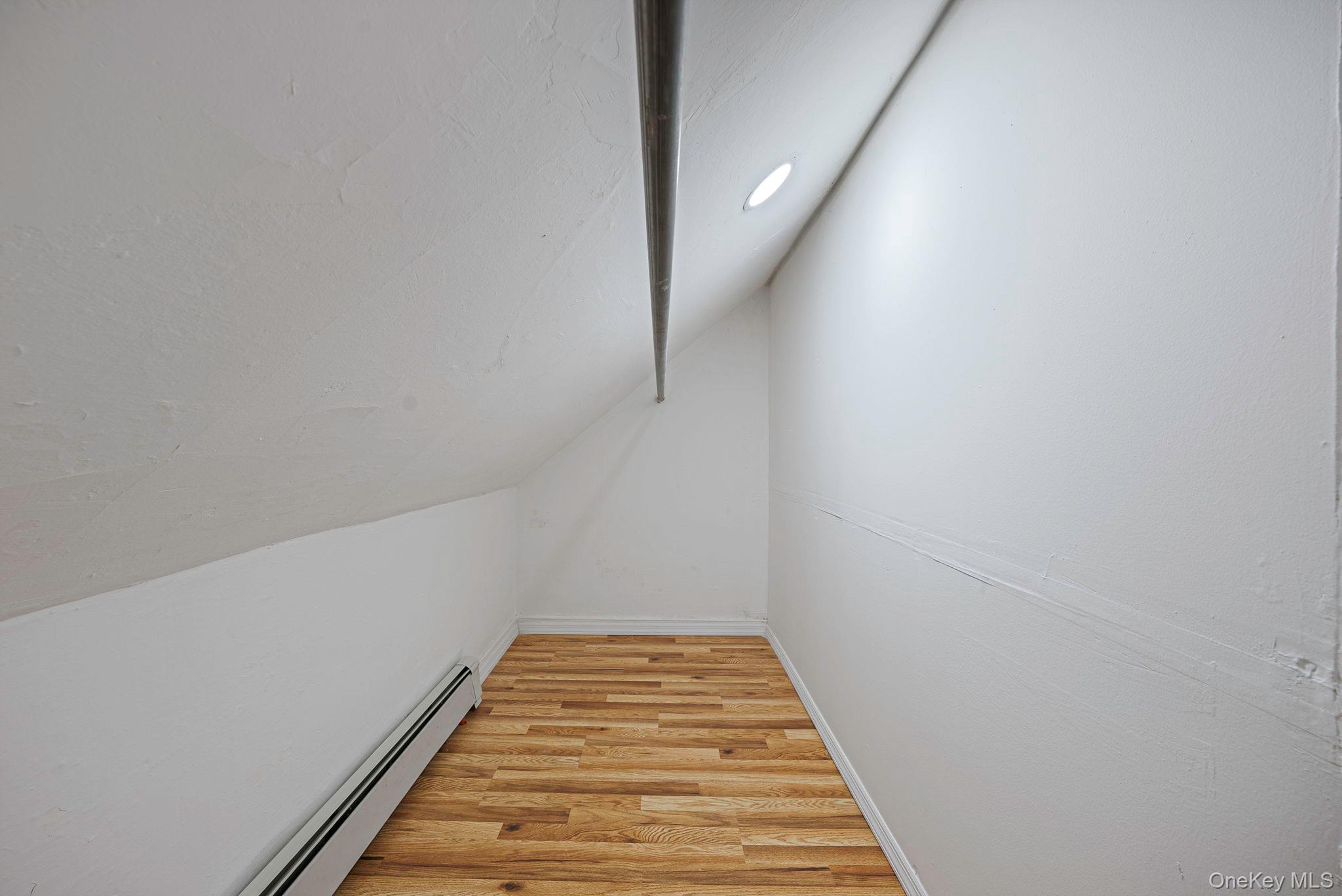 #11 photo, 78 S Franklin Street, नासाउ काउंटी Hempstead , NY 11550