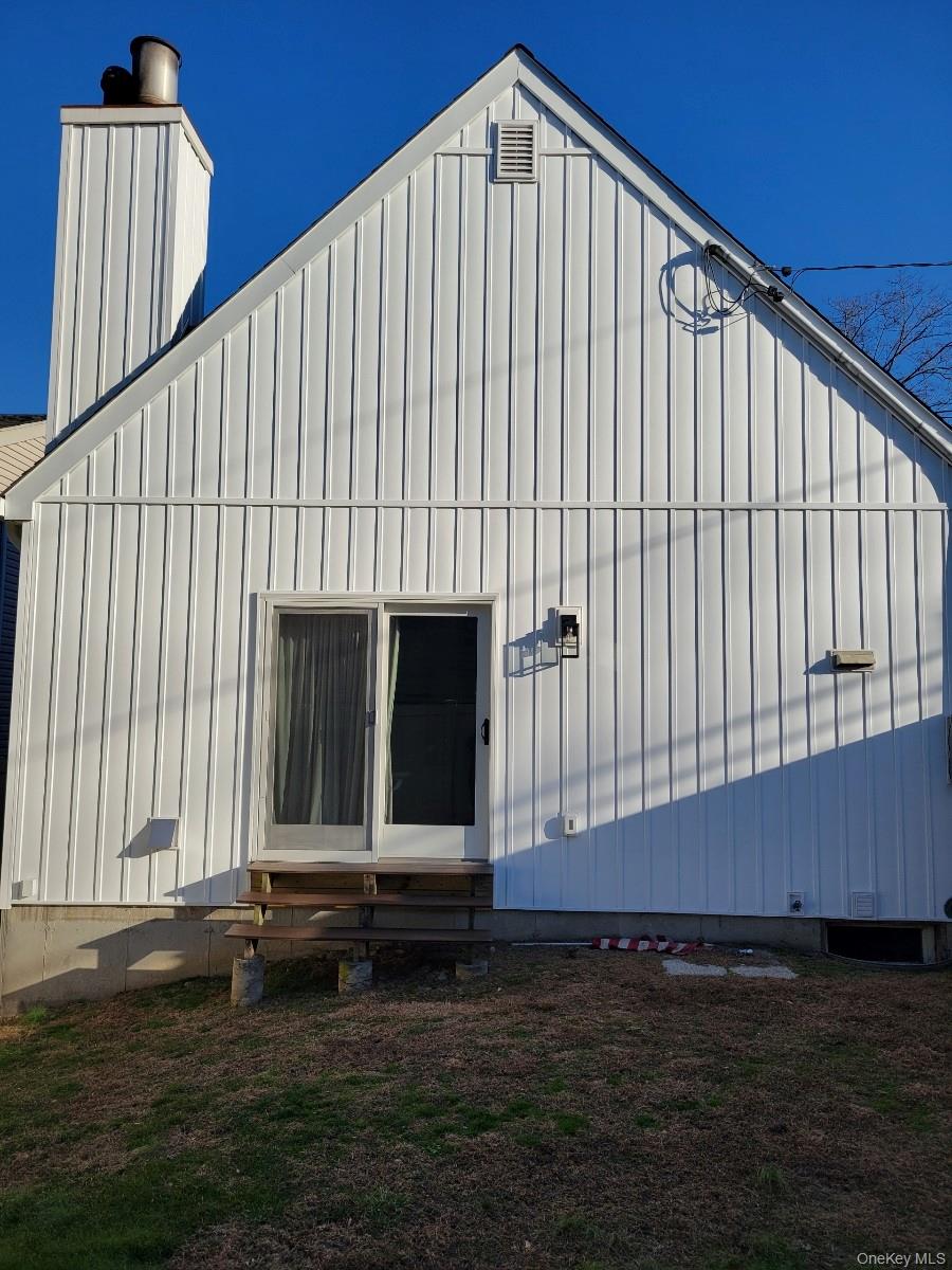 #18 photo, 2 Martin Place, Northport , NY 11768