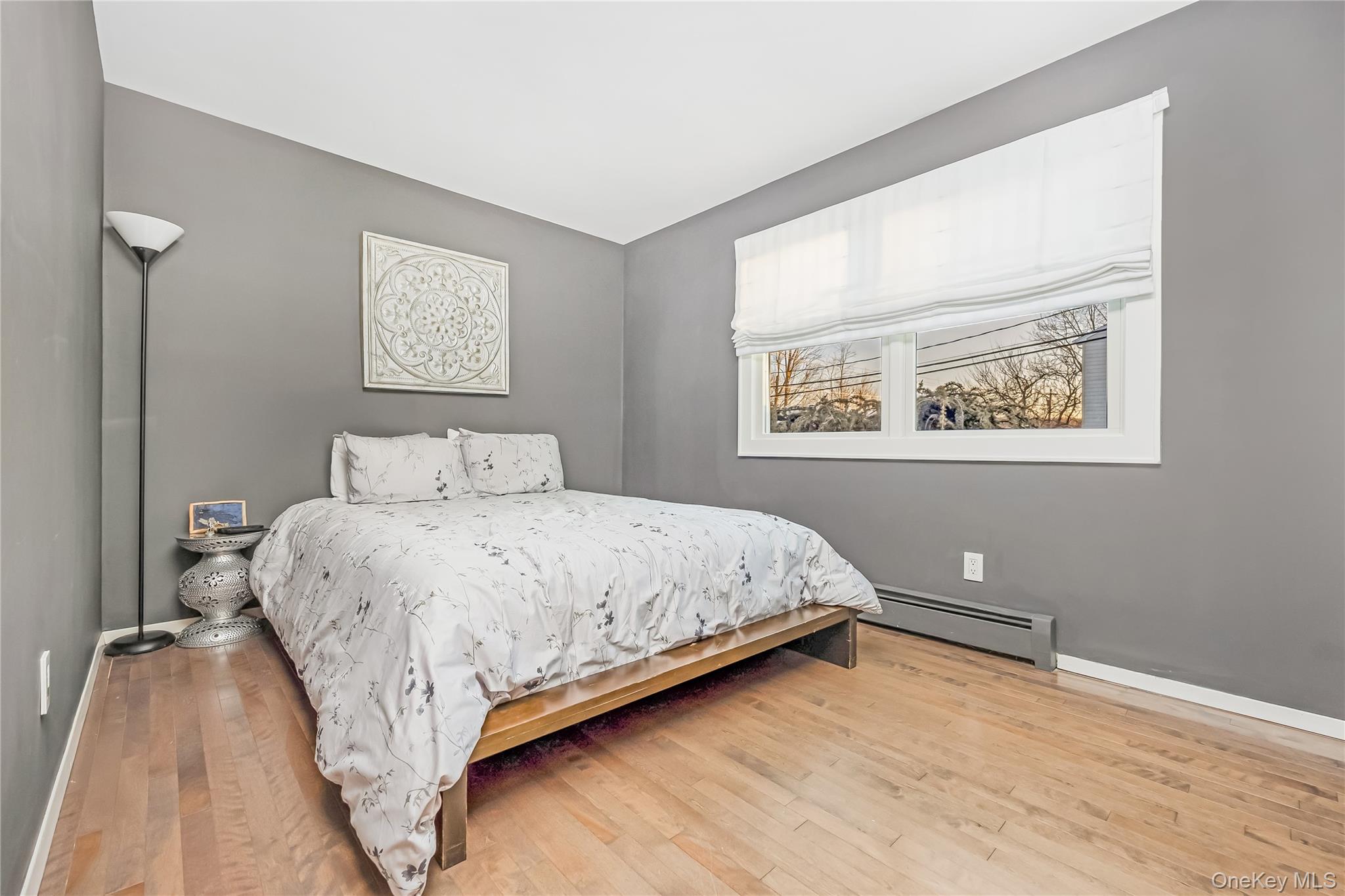 #20 photo, 2 Martin Place, Northport , NY 11768