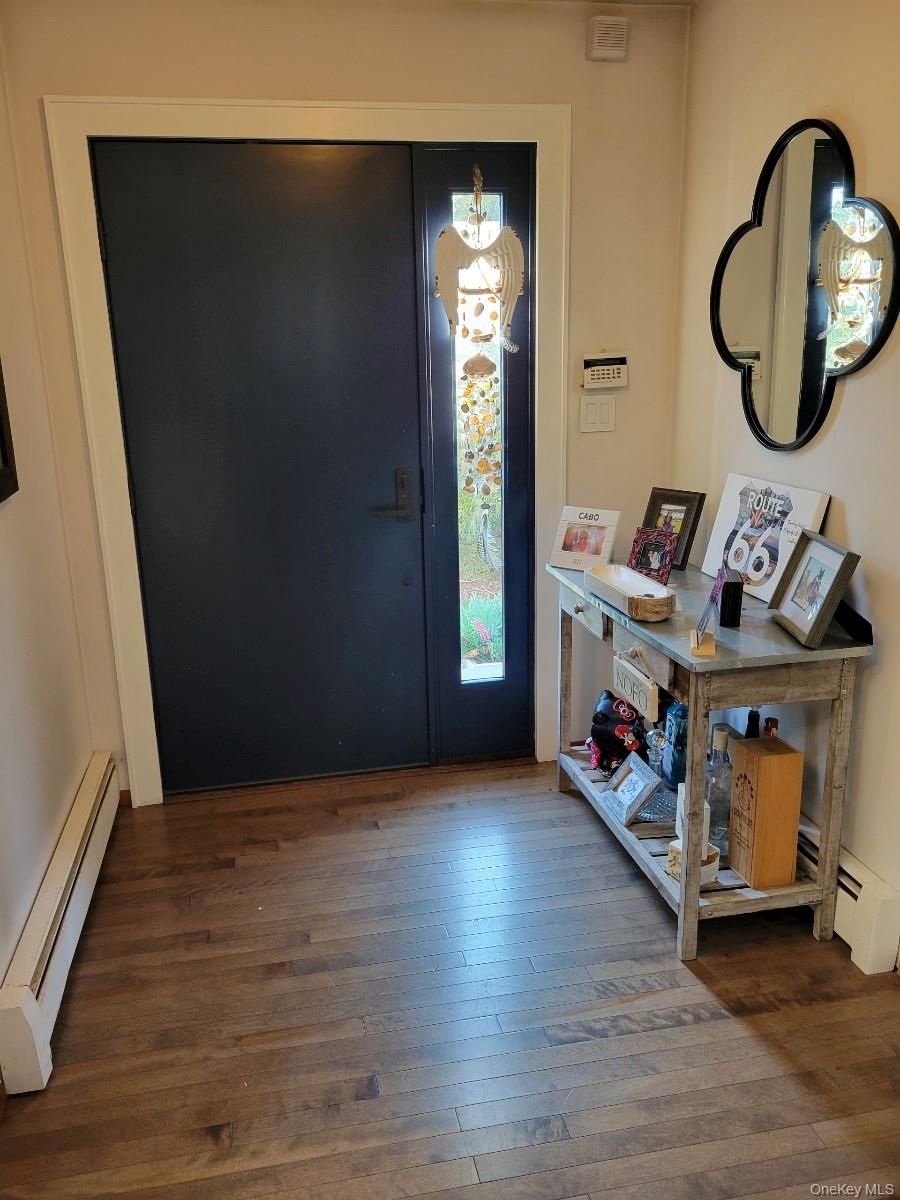 #3 photo, 2 Martin Place, Northport , NY 11768