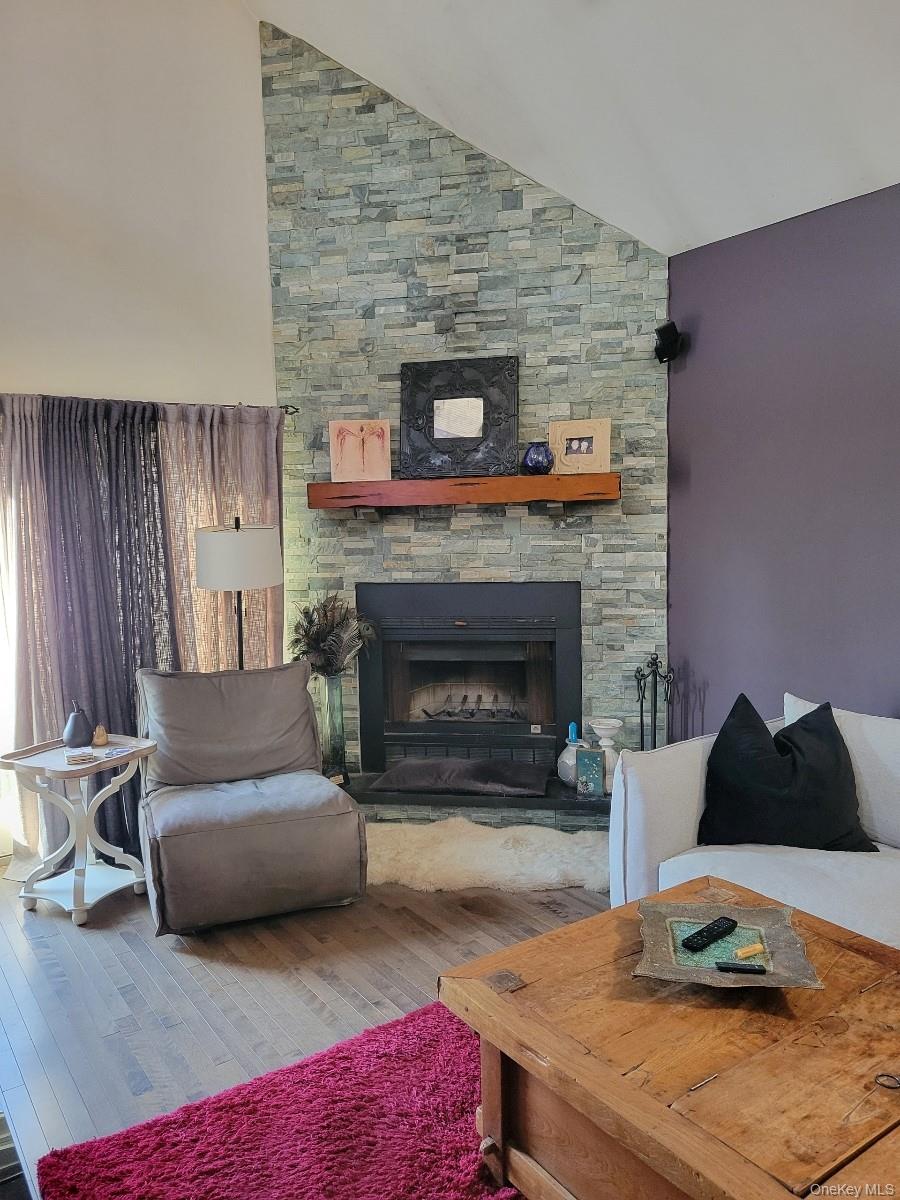 #5 photo, 2 Martin Place, Northport , NY 11768