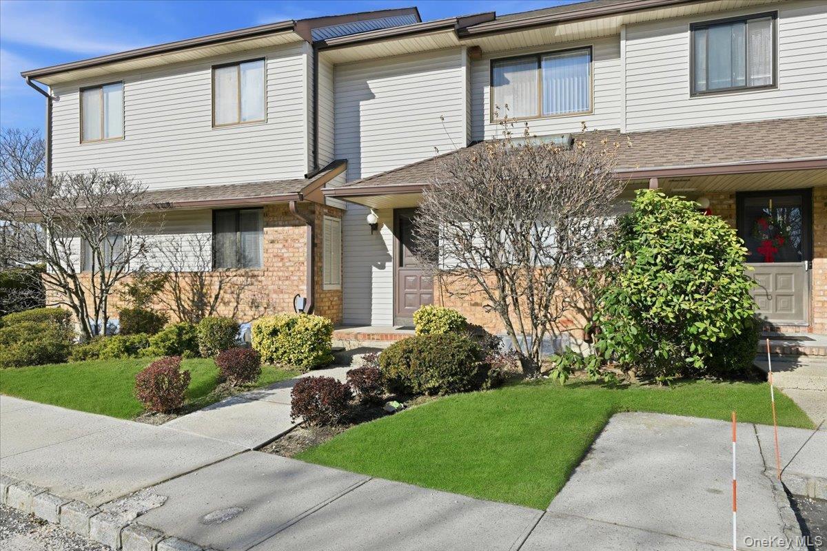 #4 photo, 132 Laurel Lane, Нассау ‖ Wantagh , NY 11793