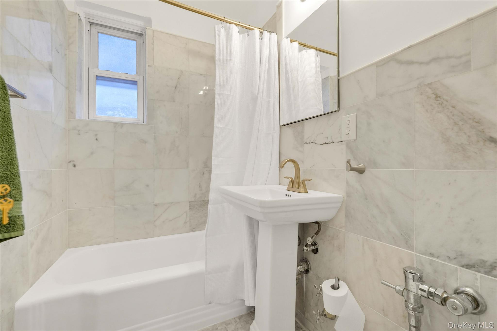 #11 photo, 123-25 82nd Avenue, Kew Gardens , NY 11415