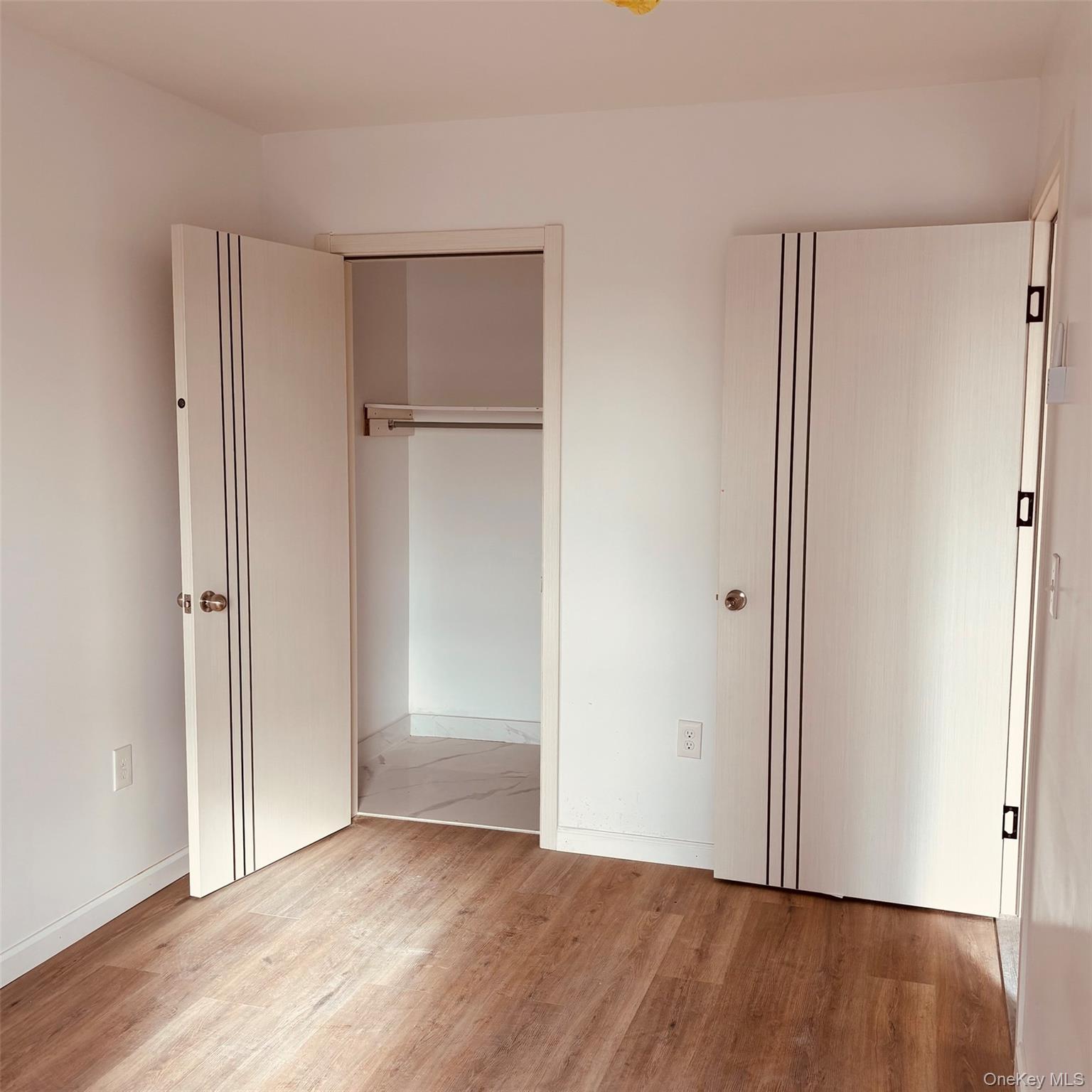 #9 photo, 70-40 45th Avenue, קווינס Woodside , NY 11377