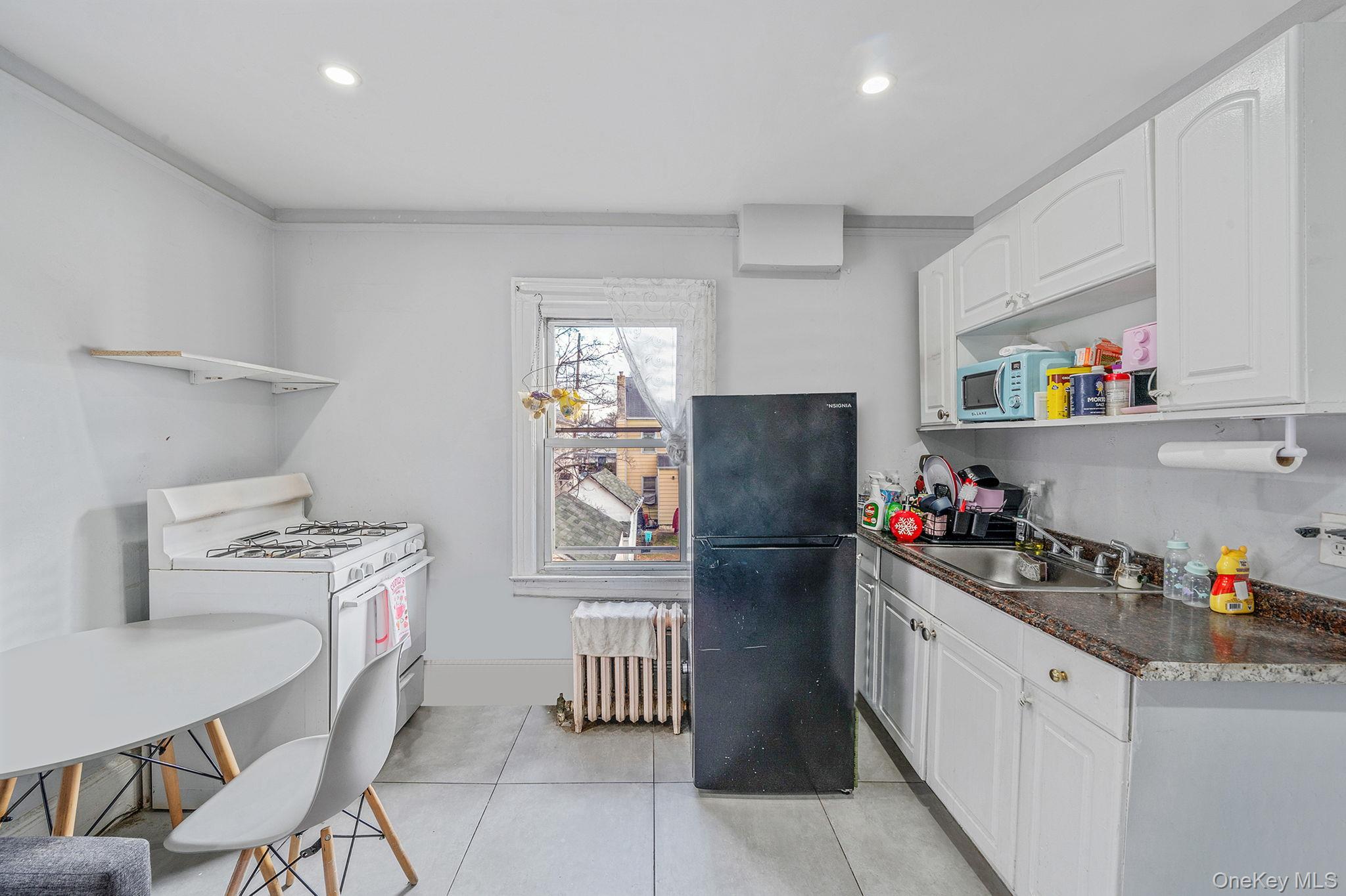 #11 photo, 200 Princeton Street, Нассау ‖ Hempstead , NY 11550