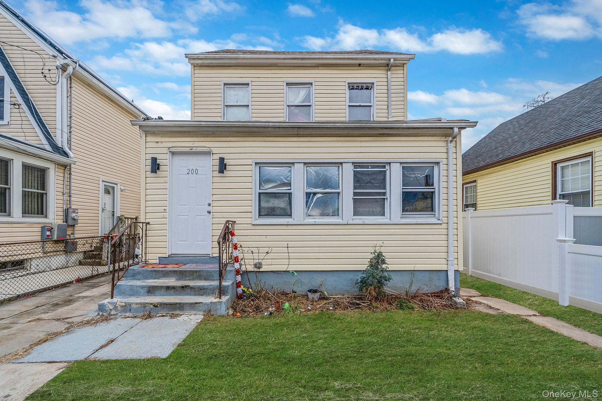 #2 photo, 200 Princeton Street, Нассау ‖ Hempstead , NY 11550