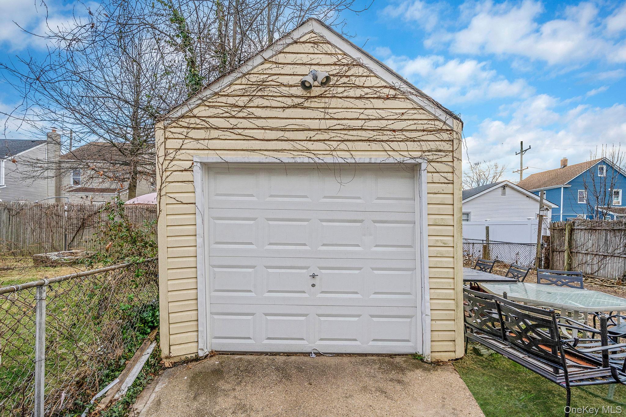 #8 photo, 200 Princeton Street, Нассау ‖ Hempstead , NY 11550