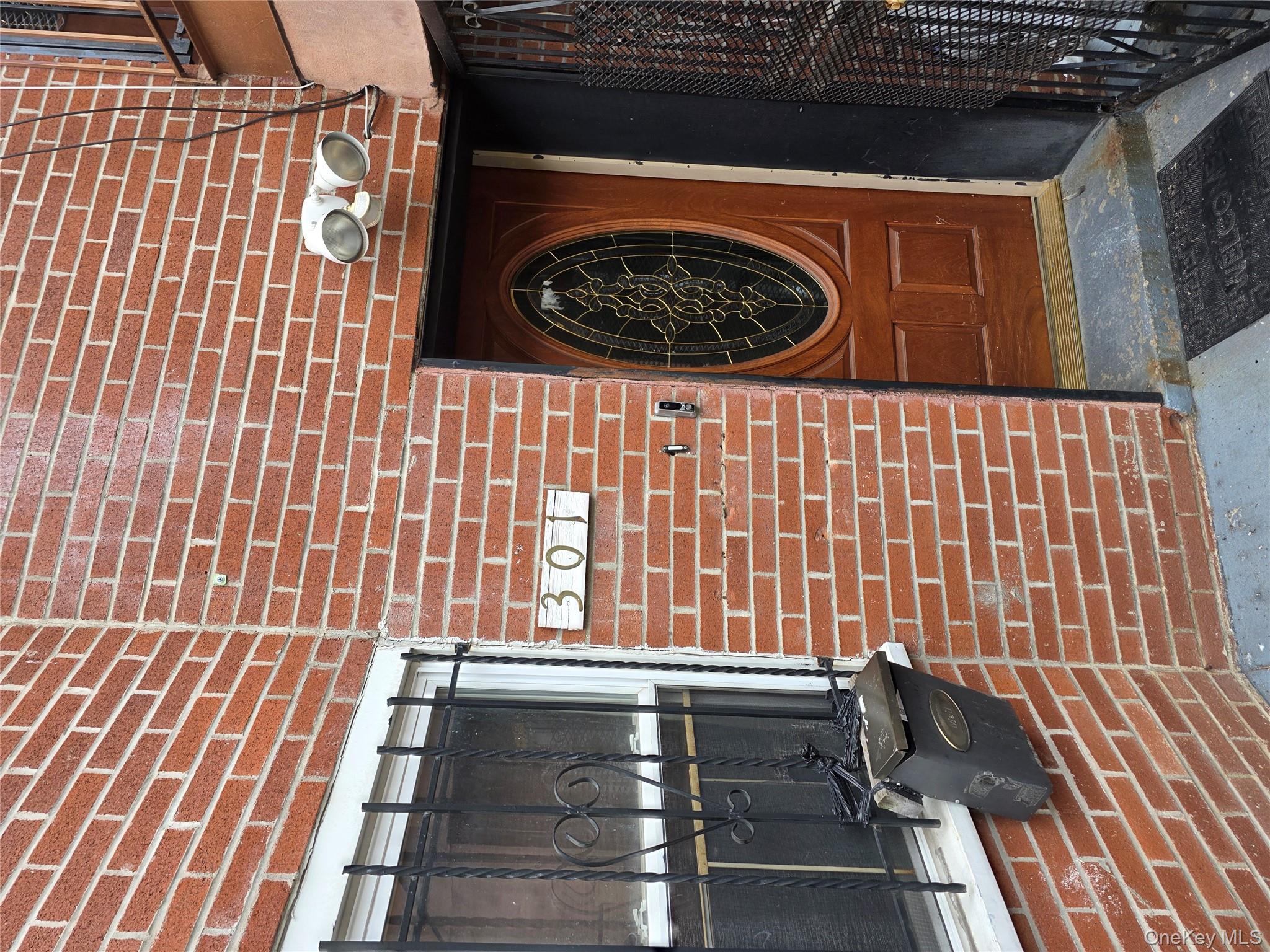 #2 photo, 301 Wyona Street, Brooklyn , NY 11207