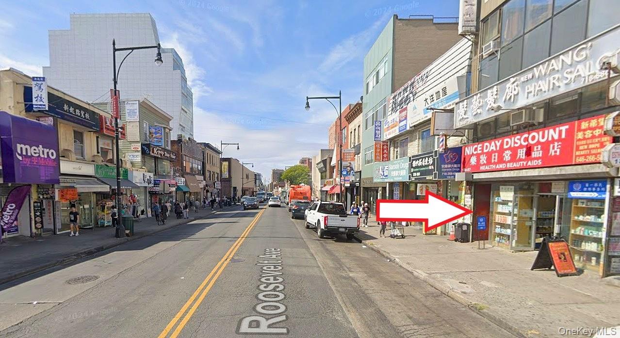 #3 photo, 136-87 Roosevelt Avenue, קווינס Flushing , NY 11354
