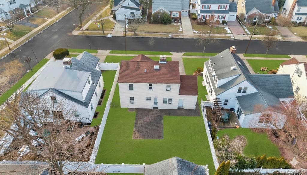 #2 photo, 88 Krug Place, Mineola , NY 11501