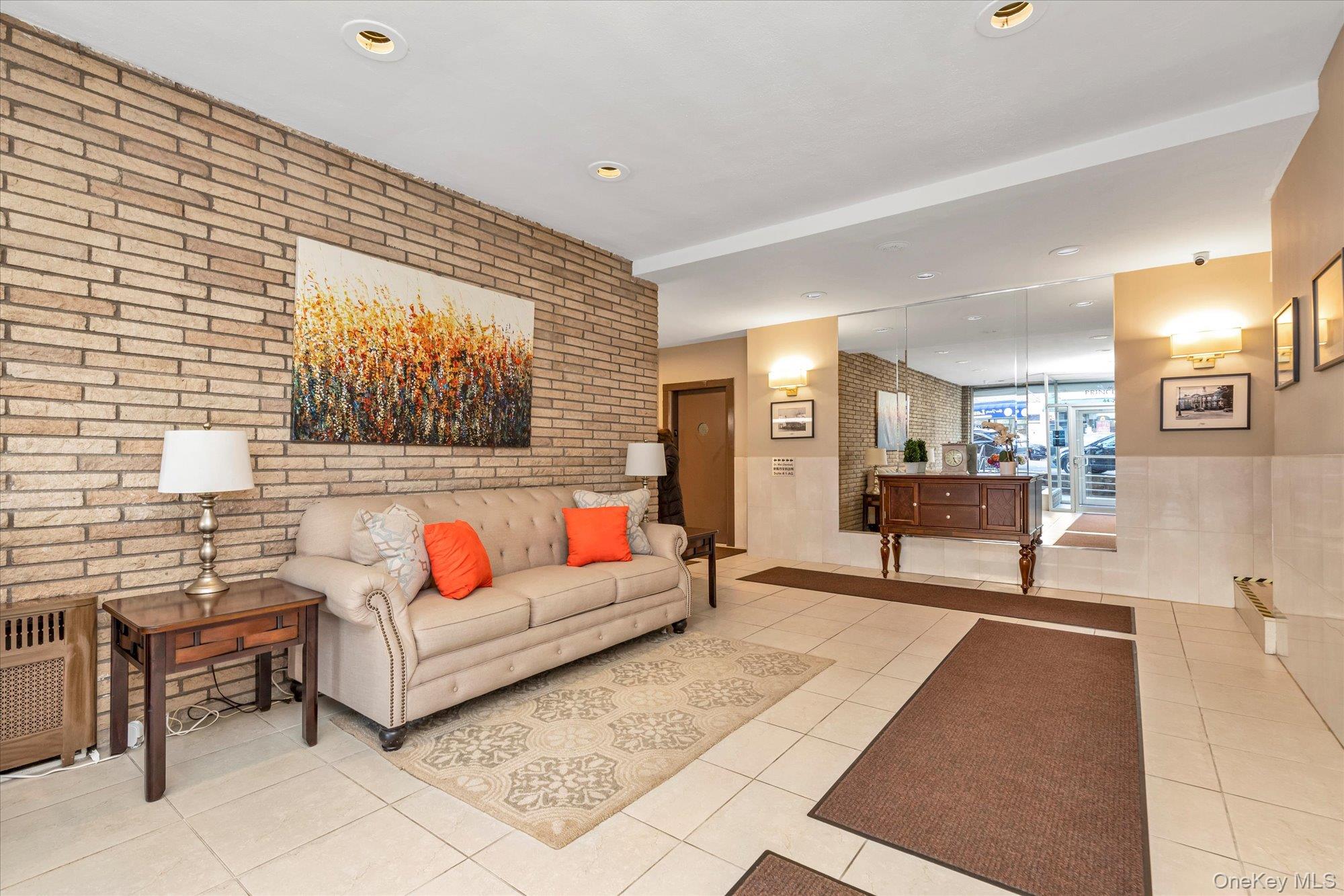 #11 photo, 44-20 Douglaston Parkway, Douglaston , NY 11363