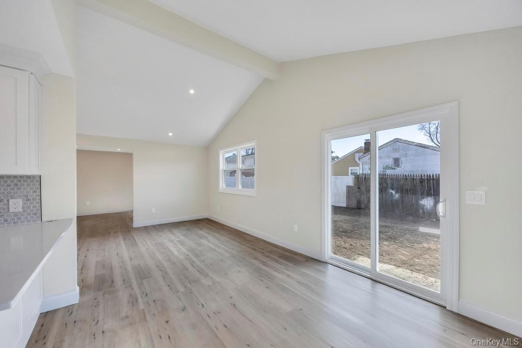 #15 photo, 15 Marshall Street, ناسو Massapequa , NY 11758