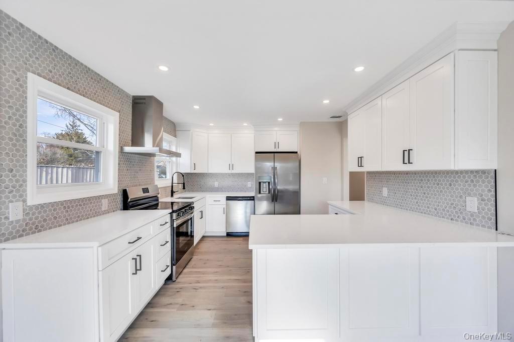 #17 photo, 15 Marshall Street, ناسو Massapequa , NY 11758